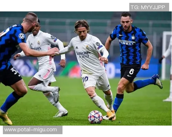 勇士与黄蜂激战正酣2月2日精彩对决引发球迷热议